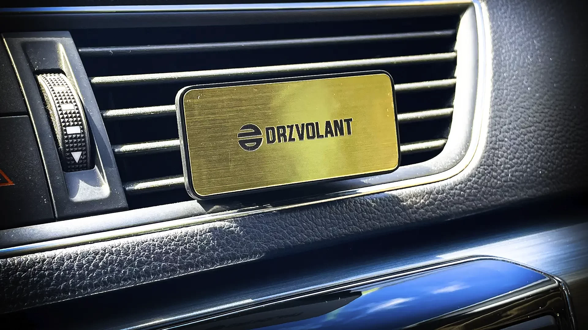 DELUXAIR-reference25-4